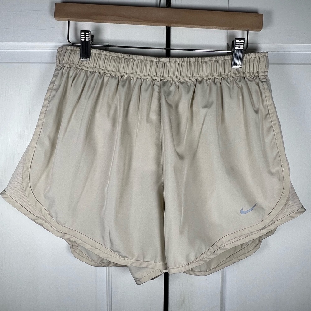Nike Dri-Fit Shorts Excellent Condition Beige Elastic Waist Tie string Size XL